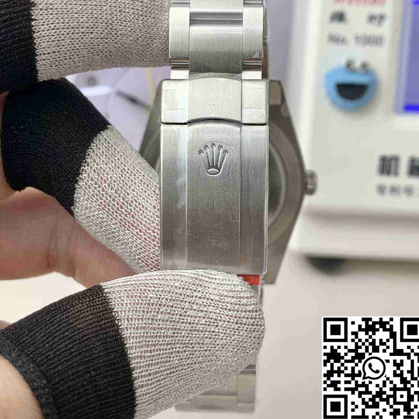 Perpetual Factory Dial Clean M124300-0005 Green Rolex 41MM Oyster 1113